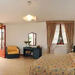 Guest house La Azzurra 3*