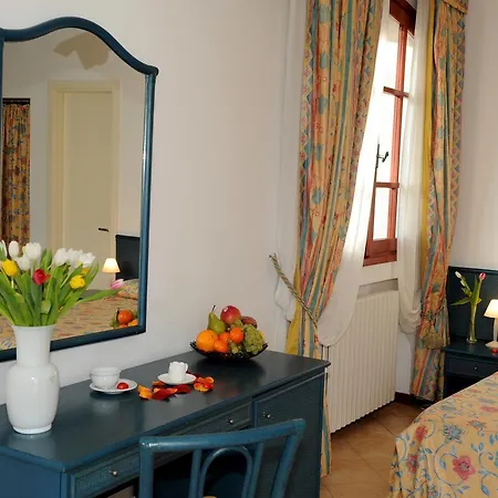 La Azzurra Maison d'hôtes 3*